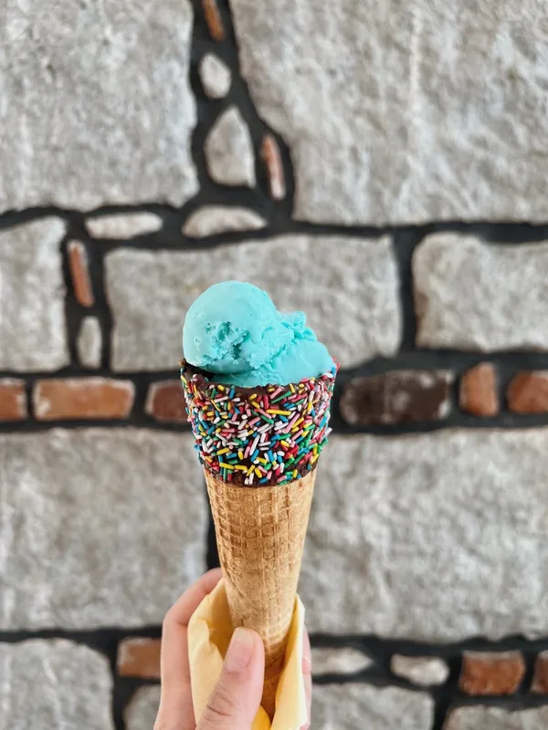 Plateia Cafe Bar Restaurant - 4