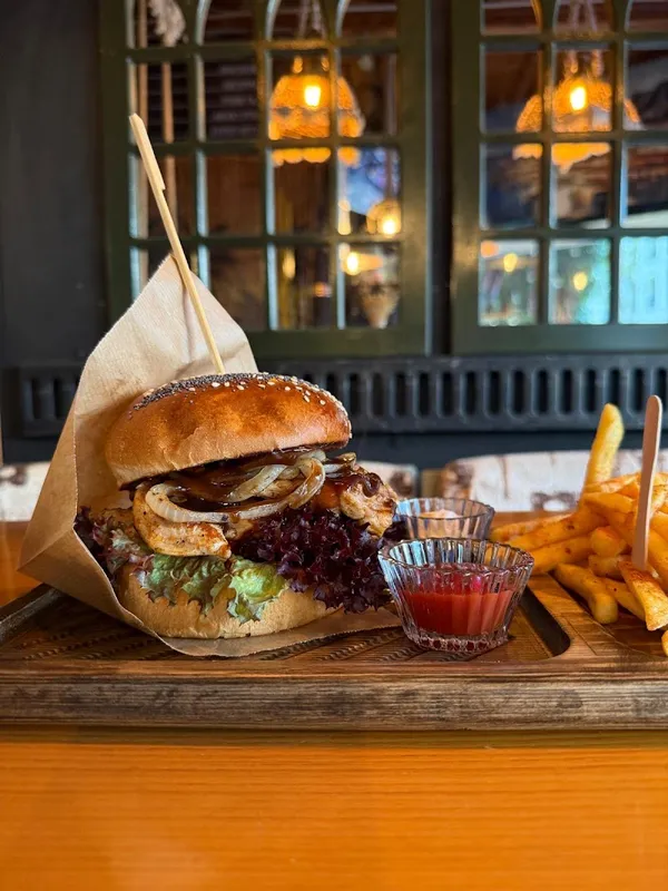 By Uluç Reis- Steak Burger Drinks - 4