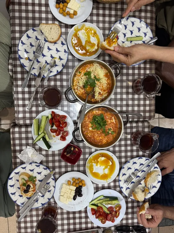 Meşhur Menemenci Akın & Kahvaltı - 4