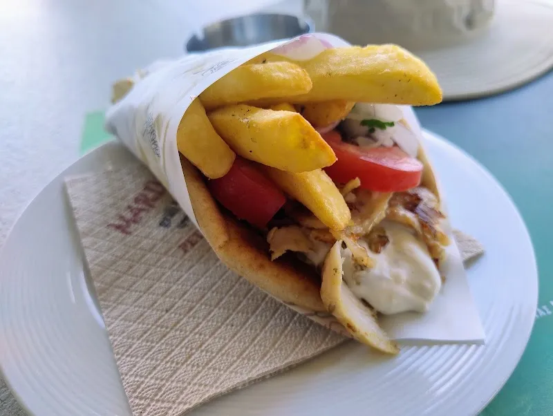 Marina grill house restaurant - 3