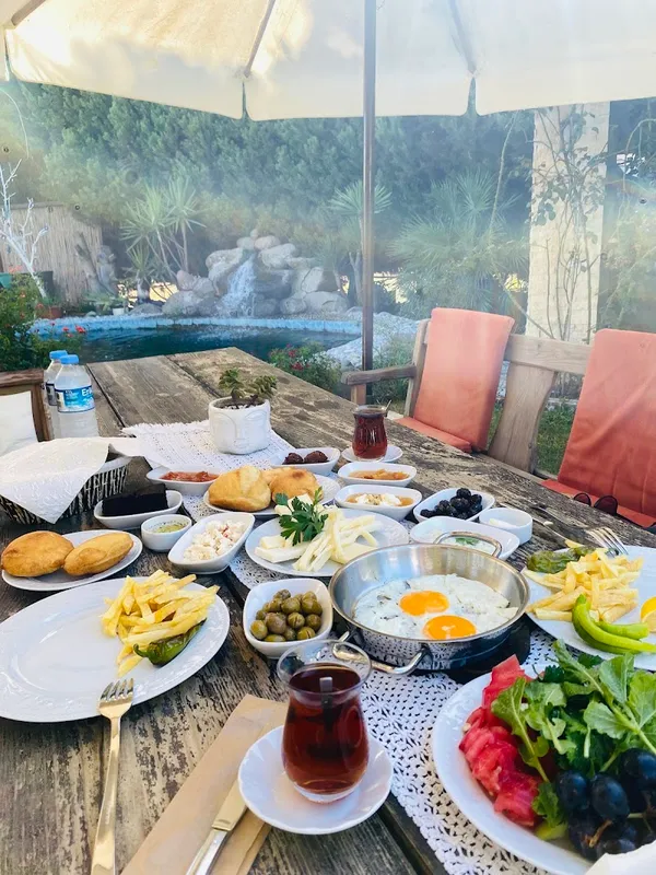 Fokaia Garden Kahvaltı Bahçesi - 4