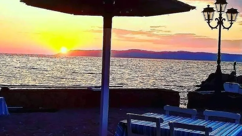 Anemoessa Restaurant - 3