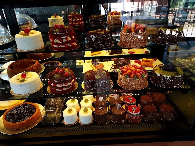 Cafésolo Restaurant Patisserie - 3