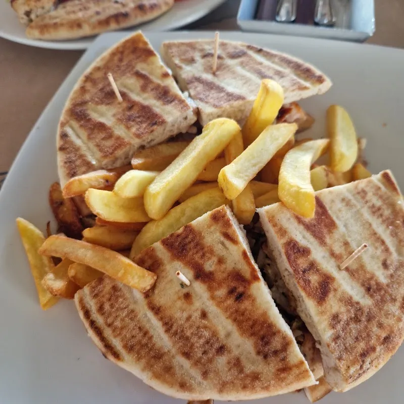 Marina grill house restaurant - 4