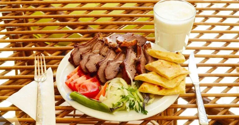 Hüsamettin Usta Kocabaylar Kebap Salonu - 3