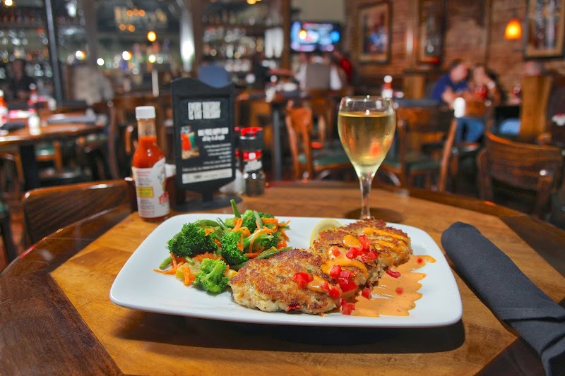 Harry's Seafood Bar & Grille - 3