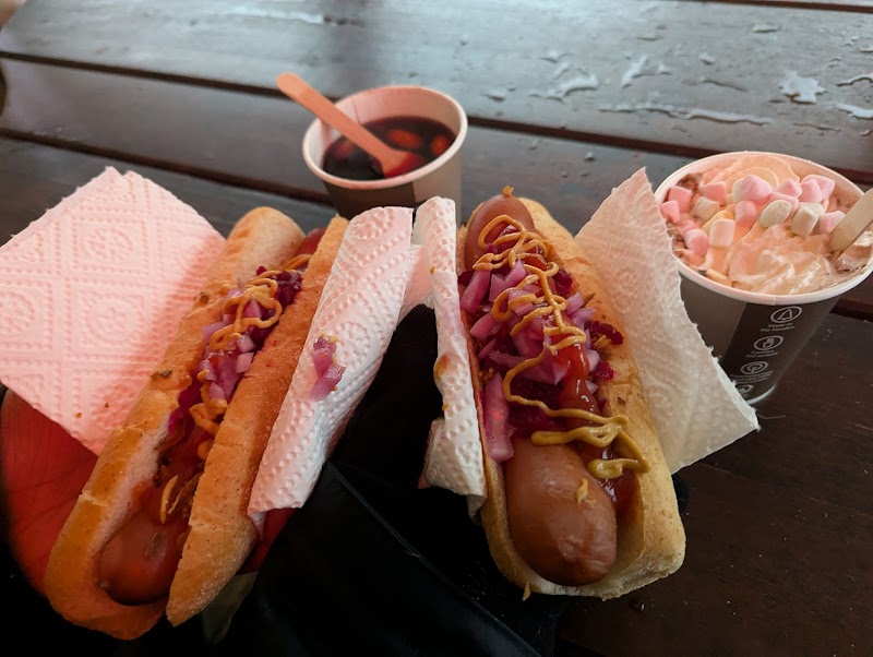 Raketten Bar & Pølse - 3